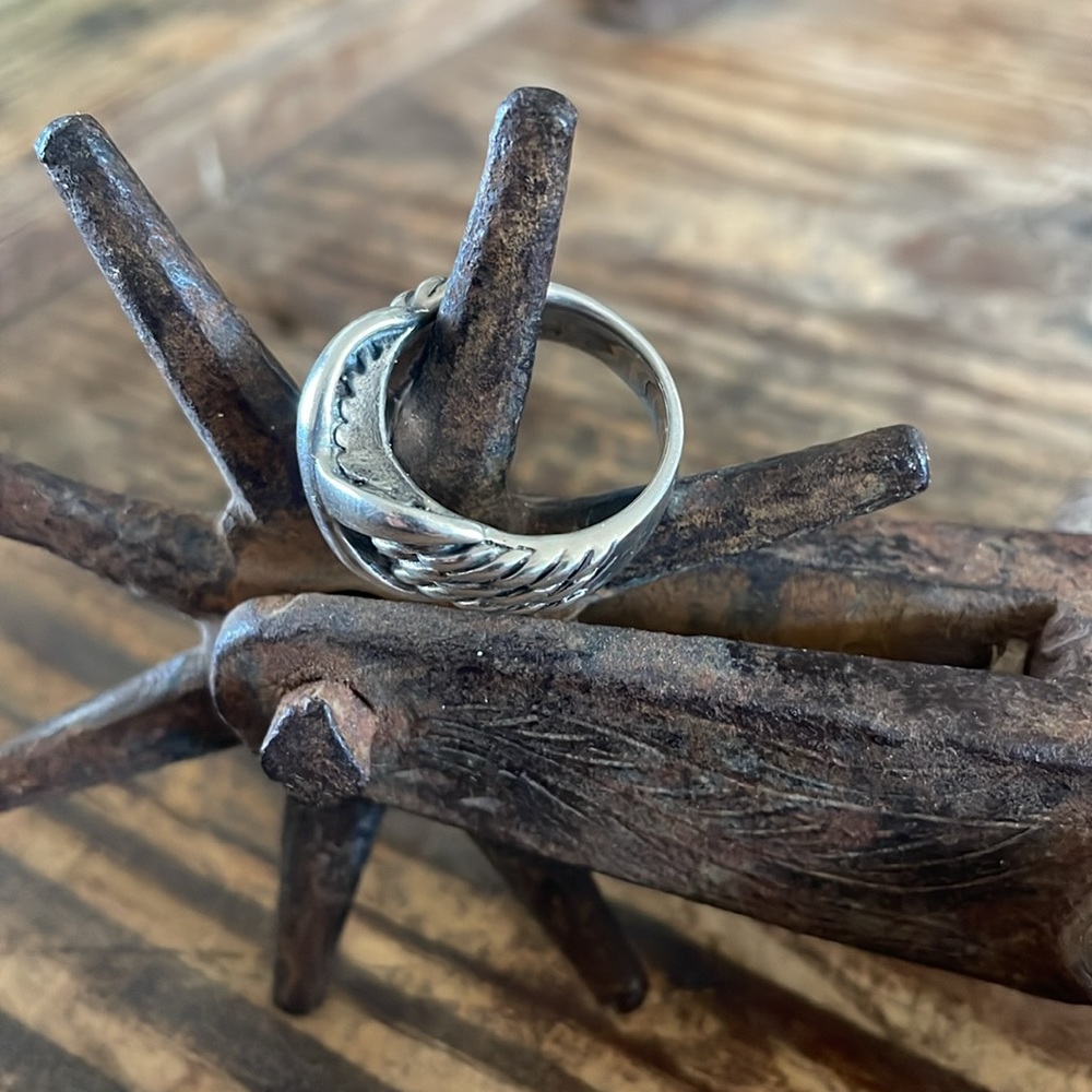 Silver X Ring - Picture 2 of 4